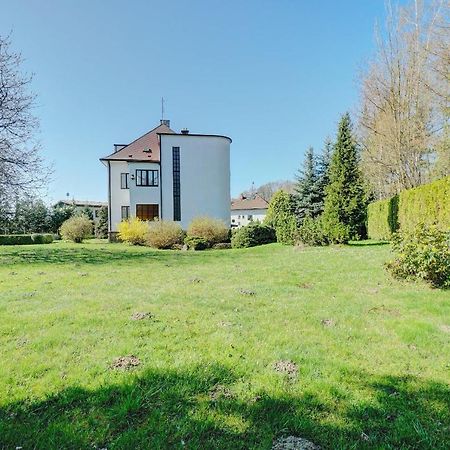 Vila Sik Nove Mesto na Morave Luaran gambar