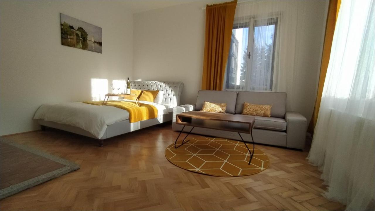 Vila Sik Nove Mesto na Morave Luaran gambar
